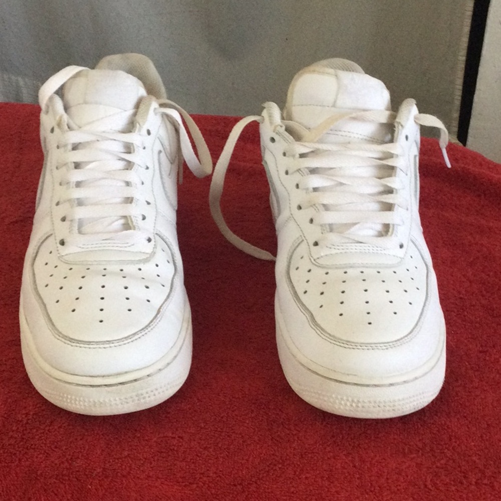 Classic White Men's Leather Sneakers